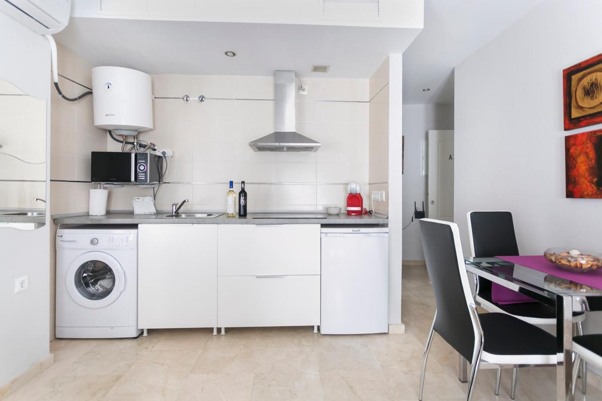 Apartamentos Salamanca Malaga Room photo