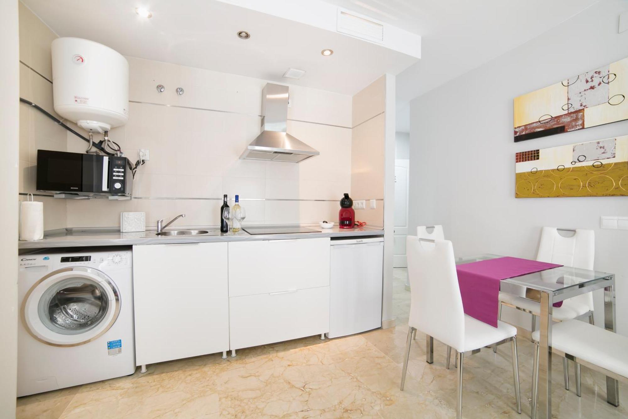 Apartamentos Salamanca Malaga Room photo
