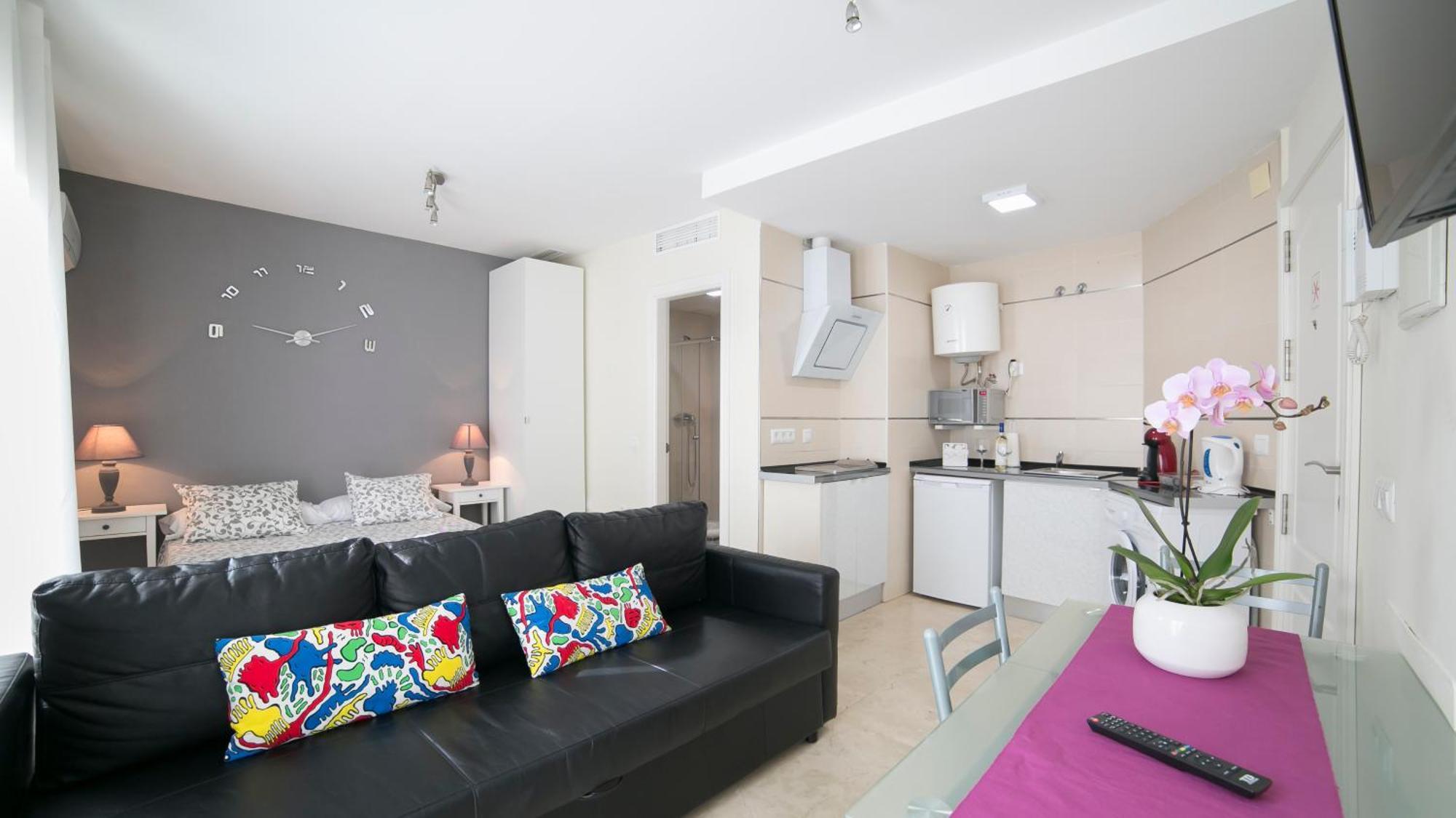 Apartamentos Salamanca Malaga Room photo
