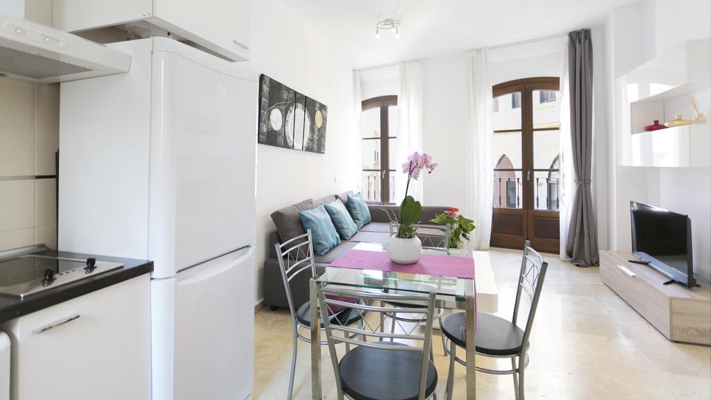 Apartamentos Salamanca Malaga Room photo