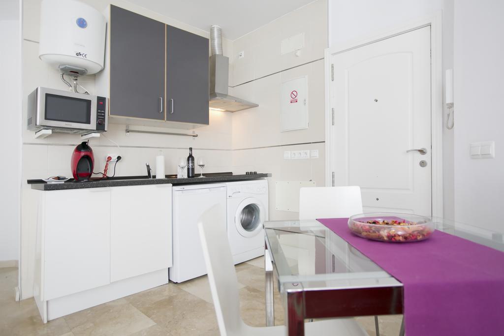 Apartamentos Salamanca Malaga Room photo